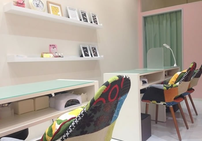 AVA NAIL 彦根店 外観